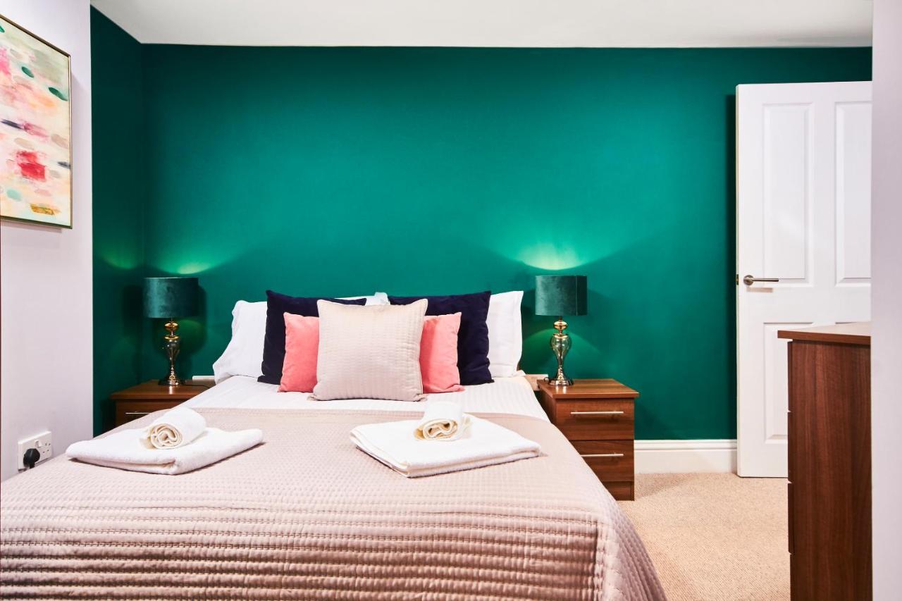 Newcastle Treasure - Sleeps 4 - Lower Ground Floor ภายนอก รูปภาพ